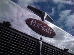 SM Peterbilt